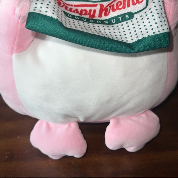 Zuru Snackles Series 2 Axolotl Abbie Krispy Kreme Donut, Large Plush - Picture 5 of 12
